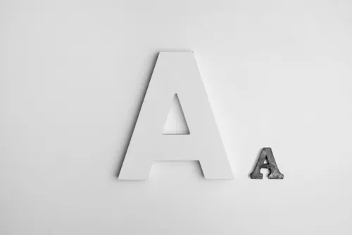 a nice 3d typography by Alexander Andrews from Unsplash